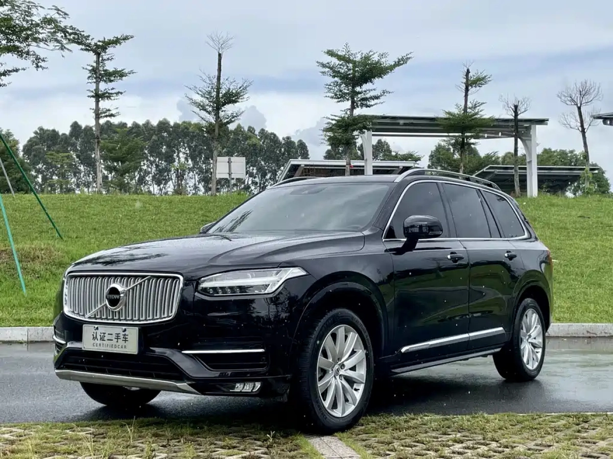 VOLVO XC90  2018