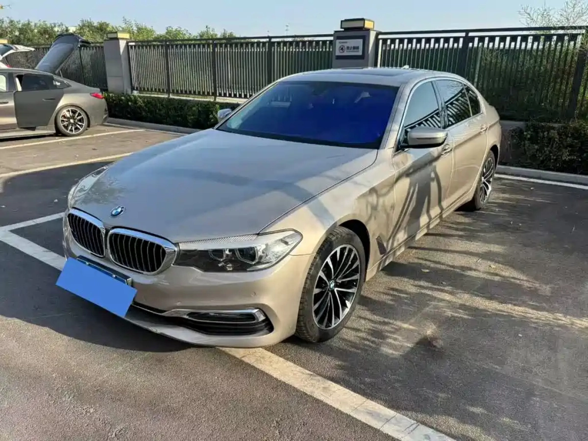 BMW 5-SERIES  2018
