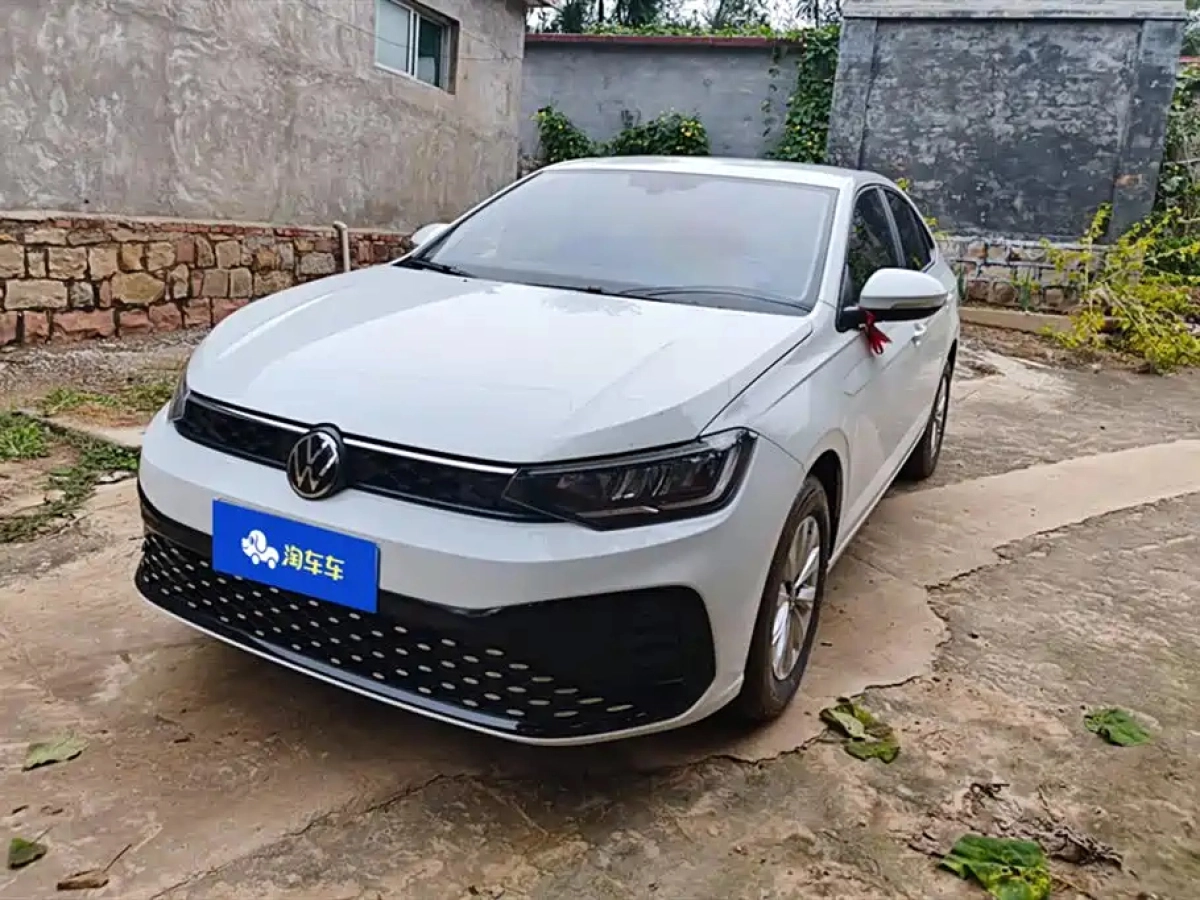 VOLKSWAGEN LAVIDA  2024