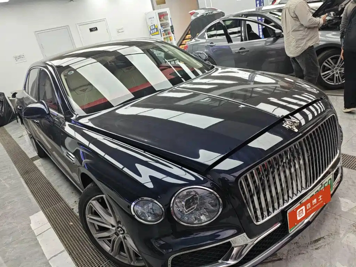 BENTLEY FLYING SPUR PLUG IN HYBRID