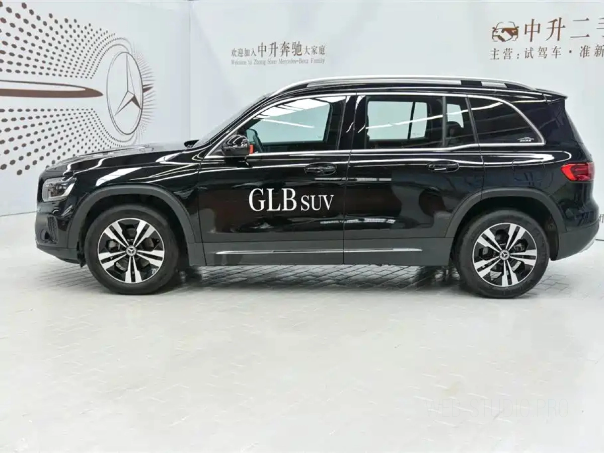 MERCEDES BENZ GLB