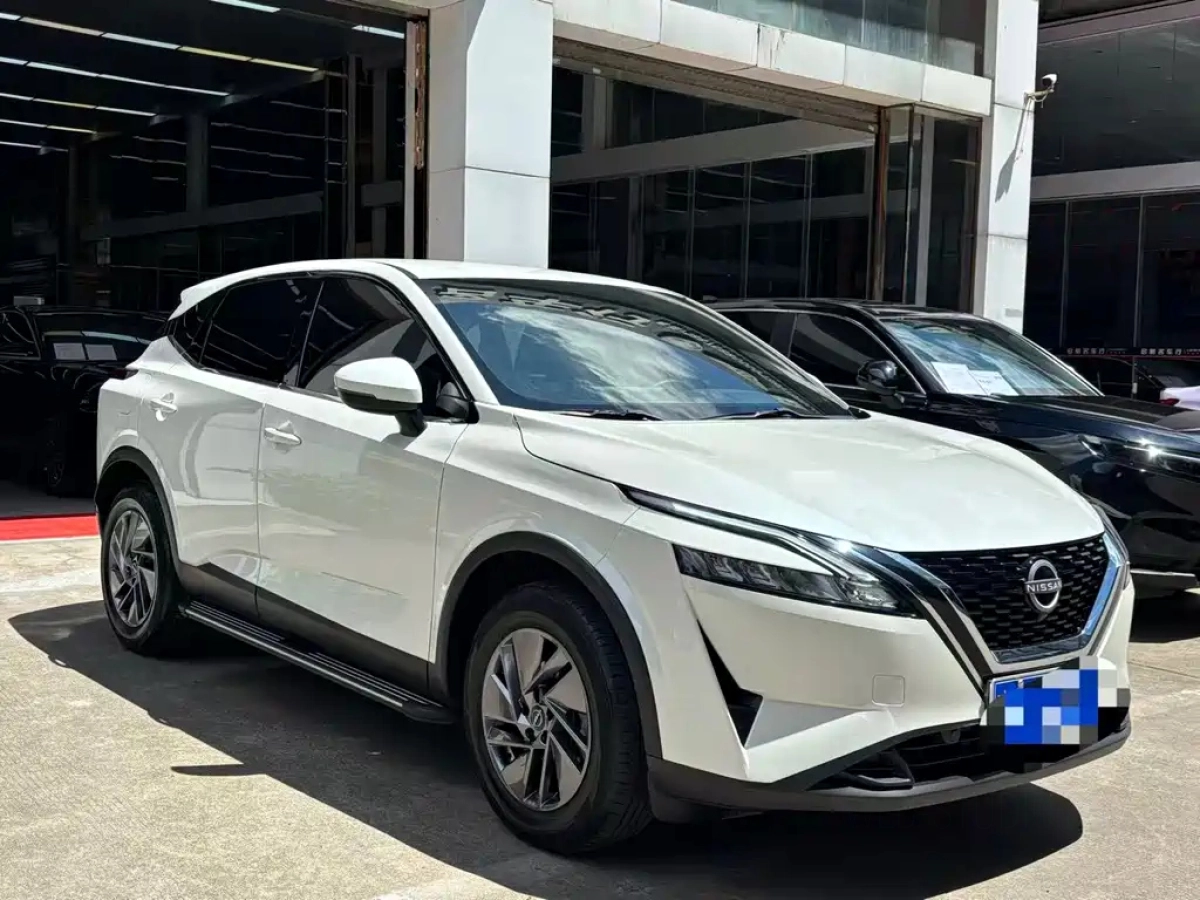 NISSAN QASHQAI  2025