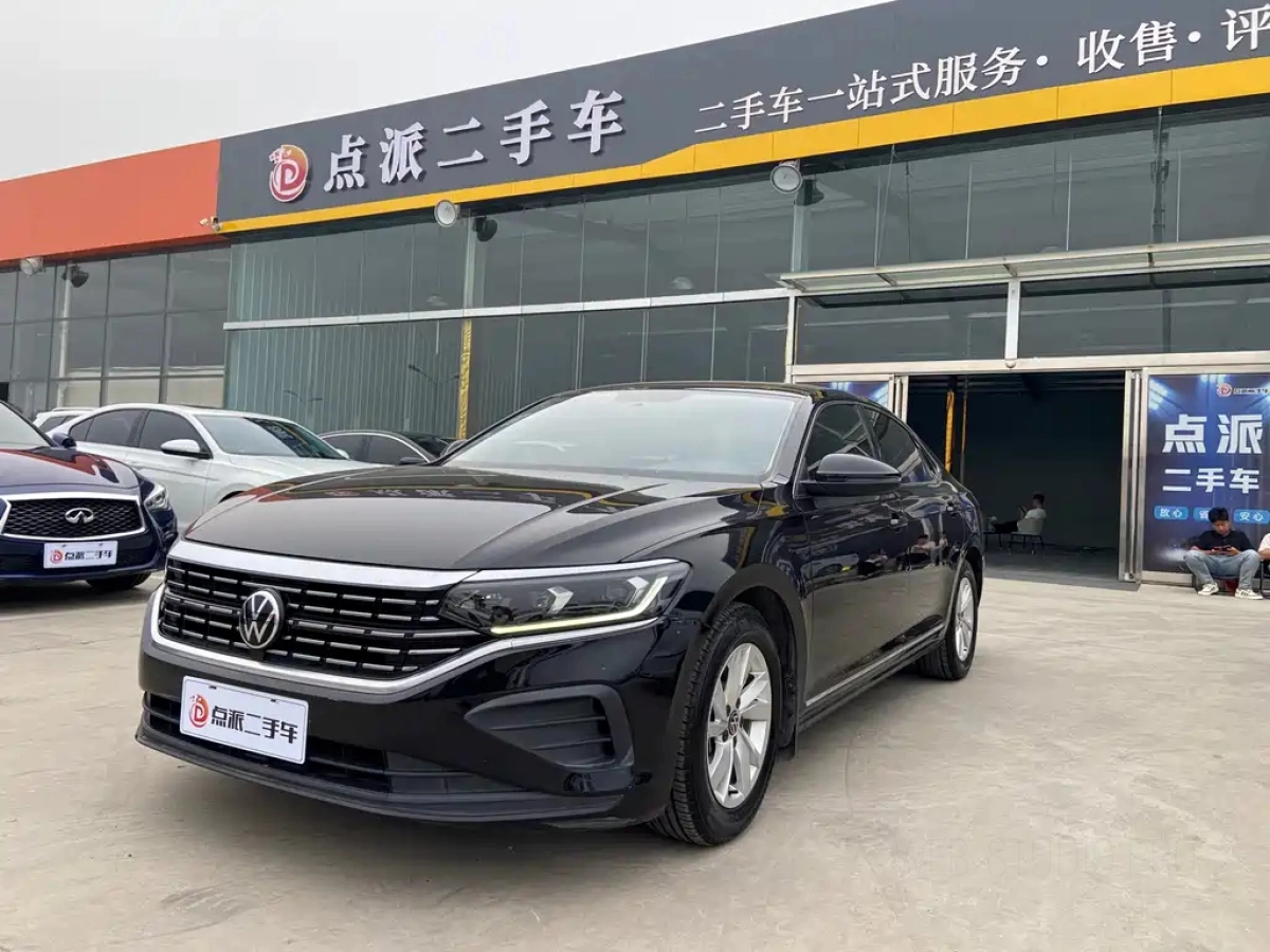 VOLKSWAGEN PASSAT  2022