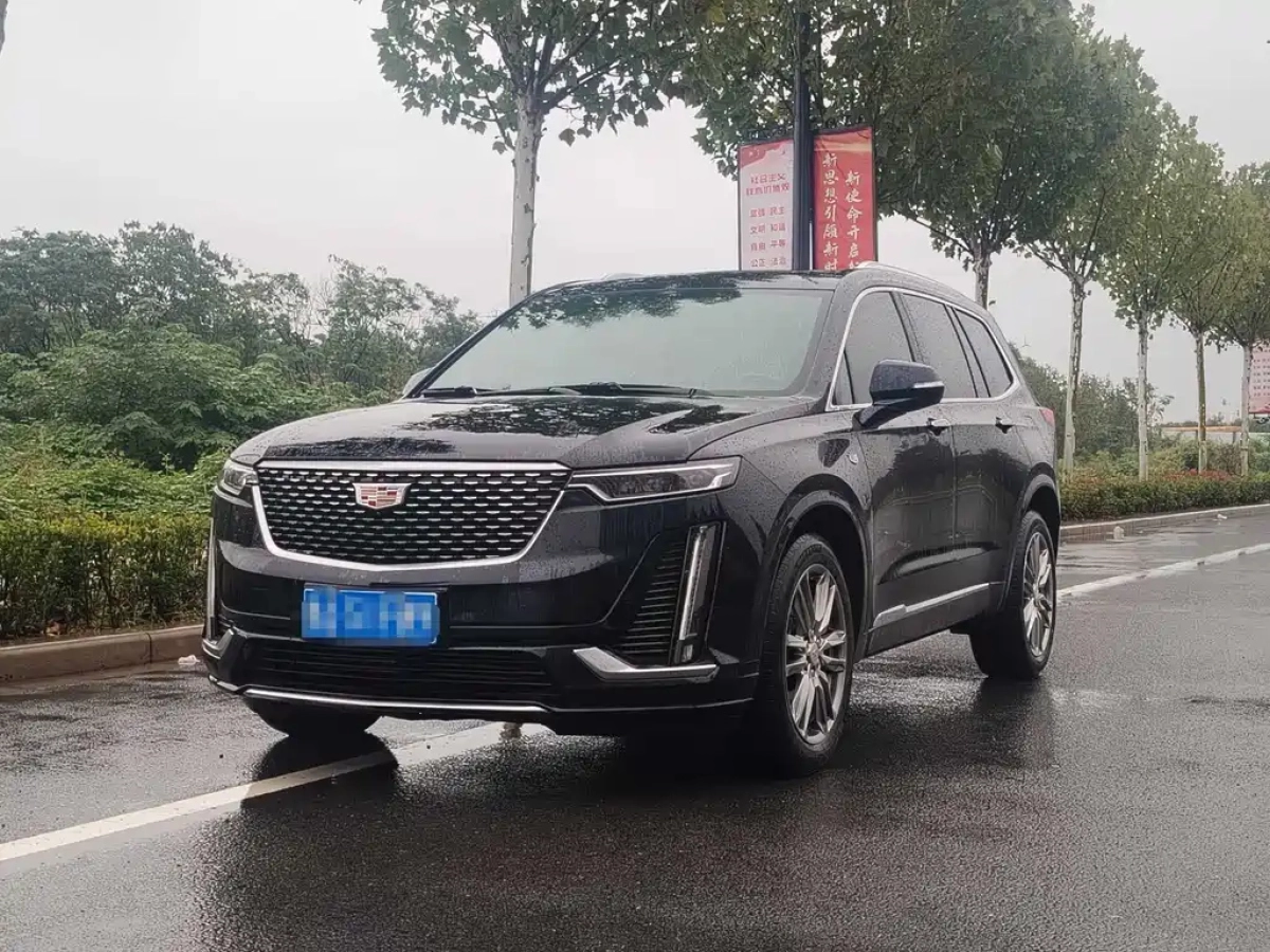 CADILLAC XT6