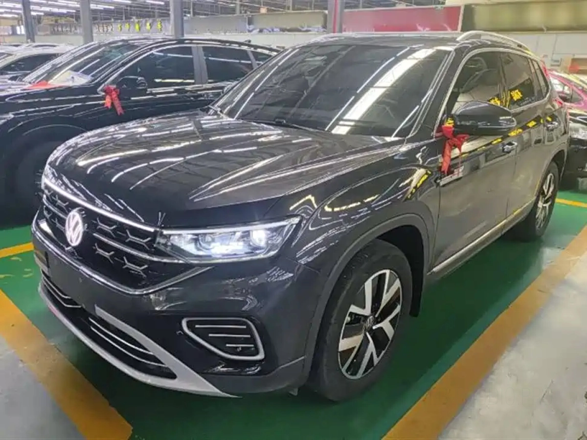VOLKSWAGEN TAYRON  2024