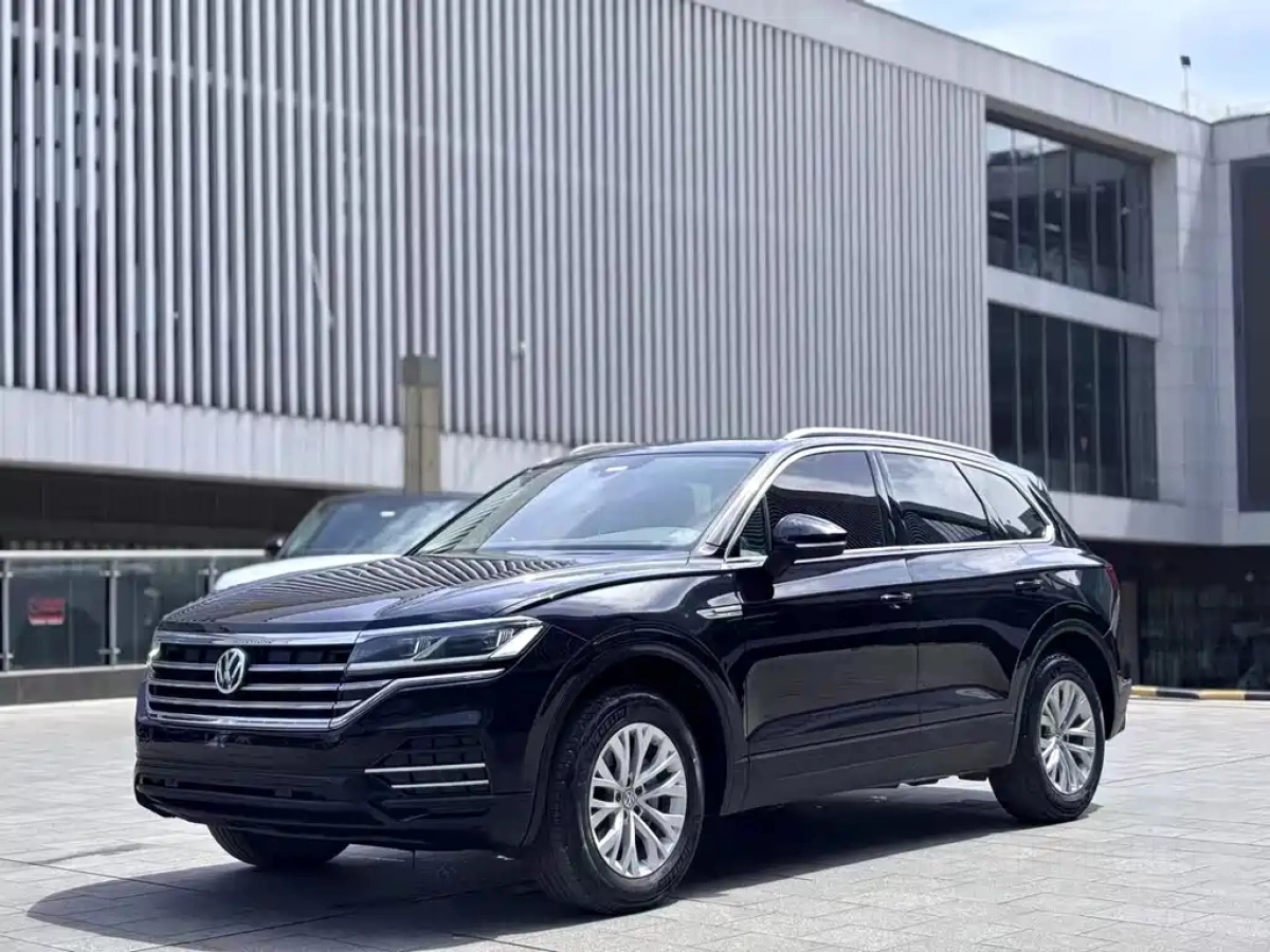 VOLKSWAGEN TOUAREG  2020