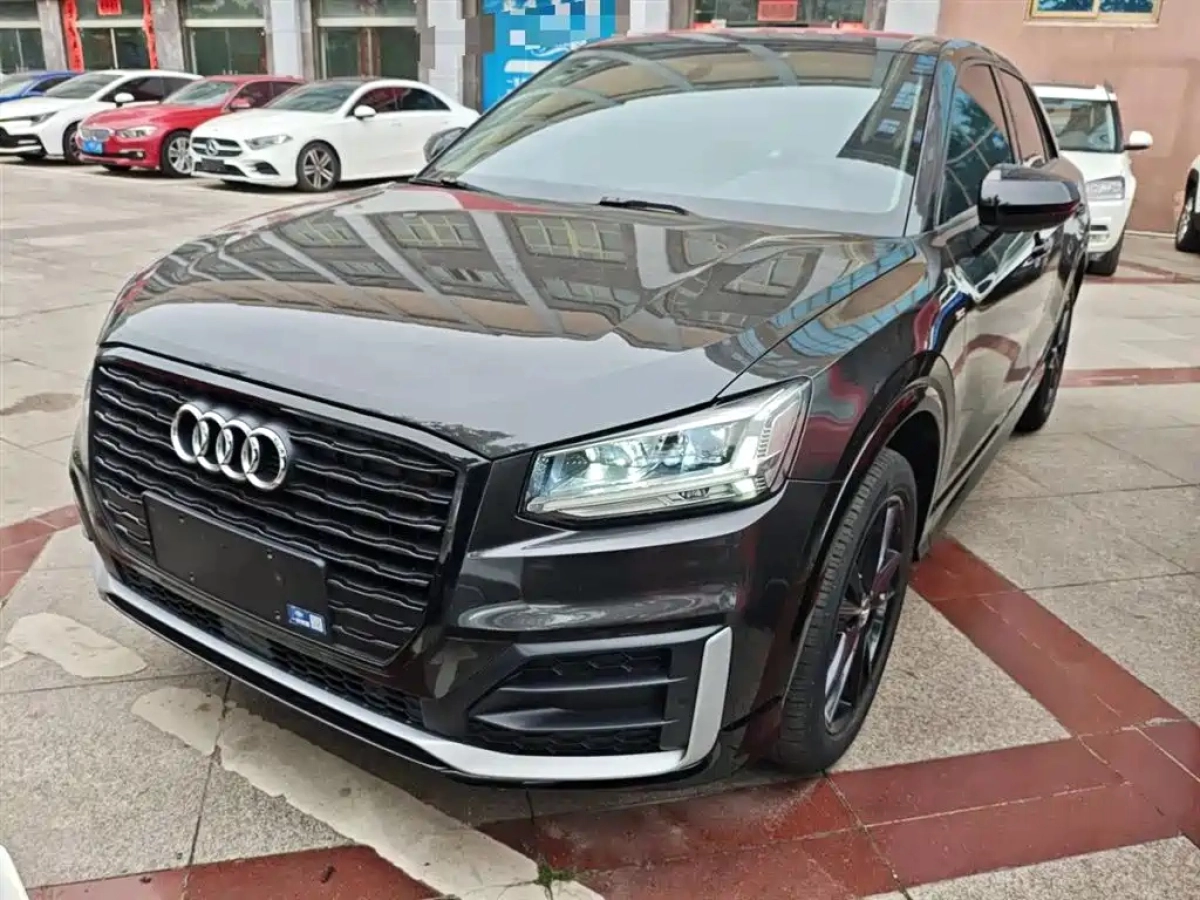 AUDI Q2L
