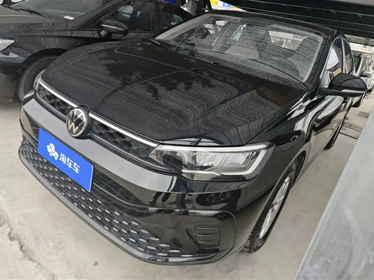 VOLKSWAGEN LAVIDA  2024