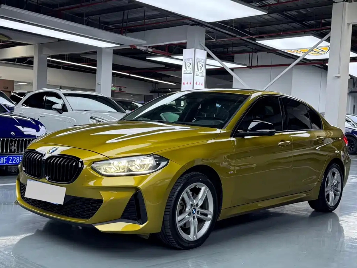 BMW 1-SERIES  2021