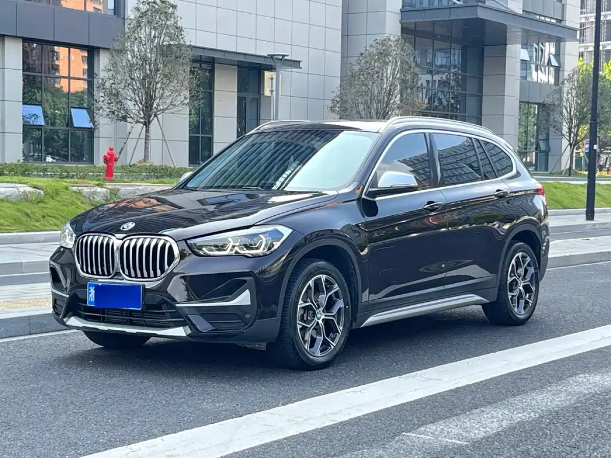 BMW X1  2021