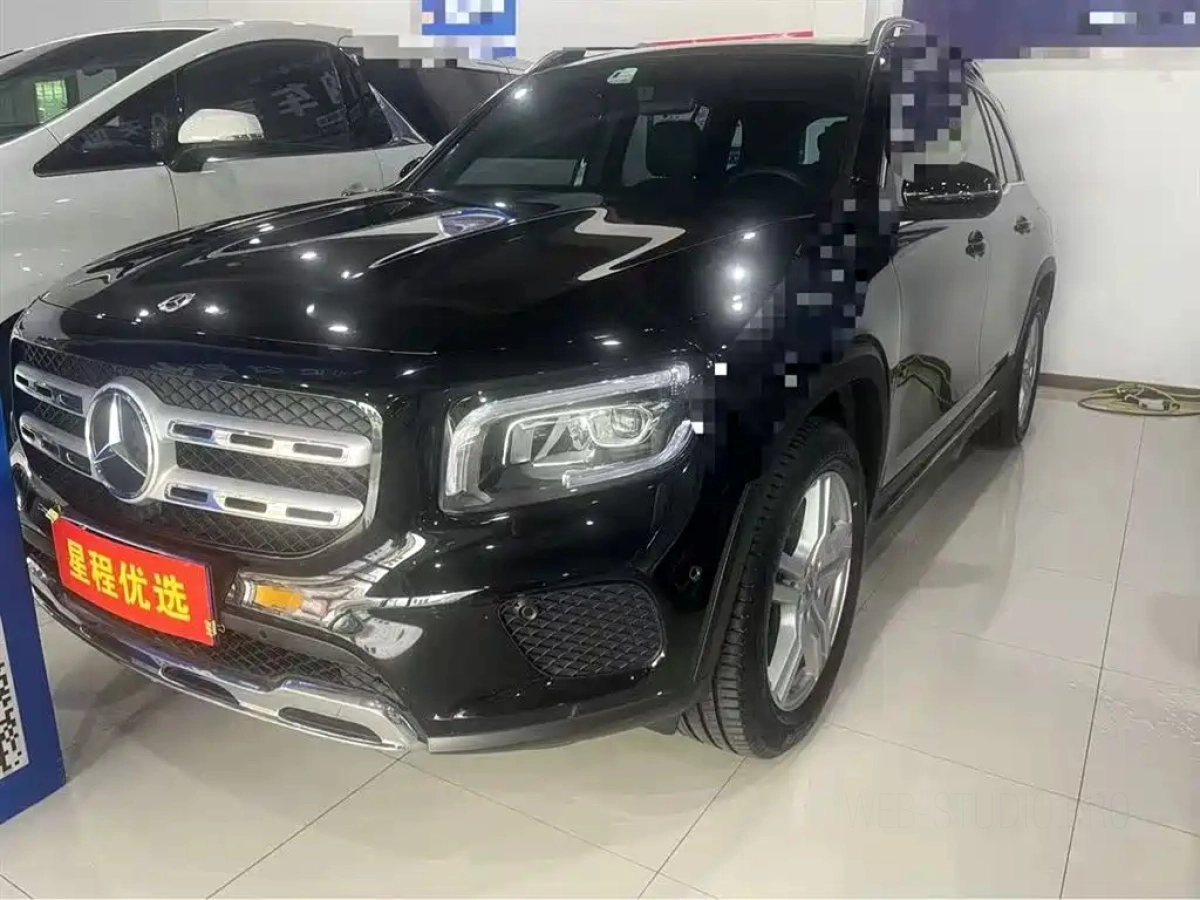 MERCEDES BENZ GLB  2025