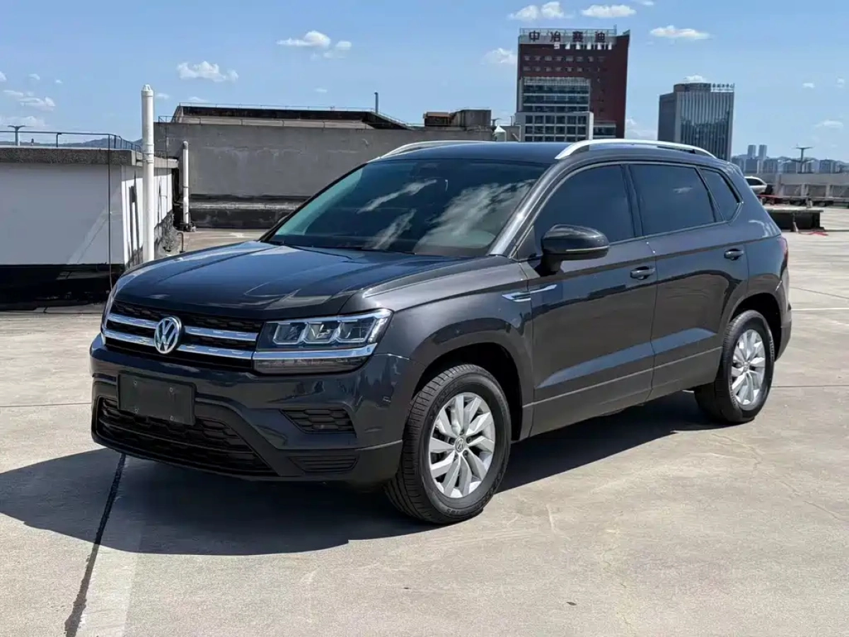 VOLKSWAGEN THARU  2019
