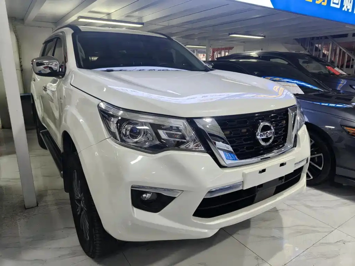 NISSAN TERRA