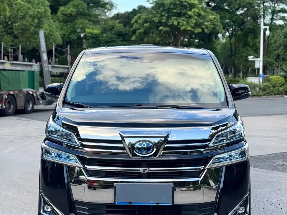 TOYOTA VELLFIRE