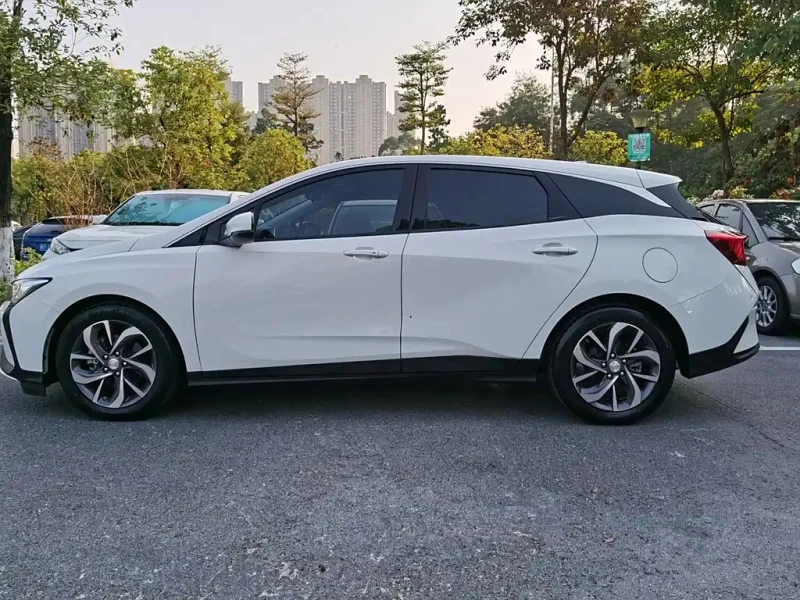 BUICK VELITE 6