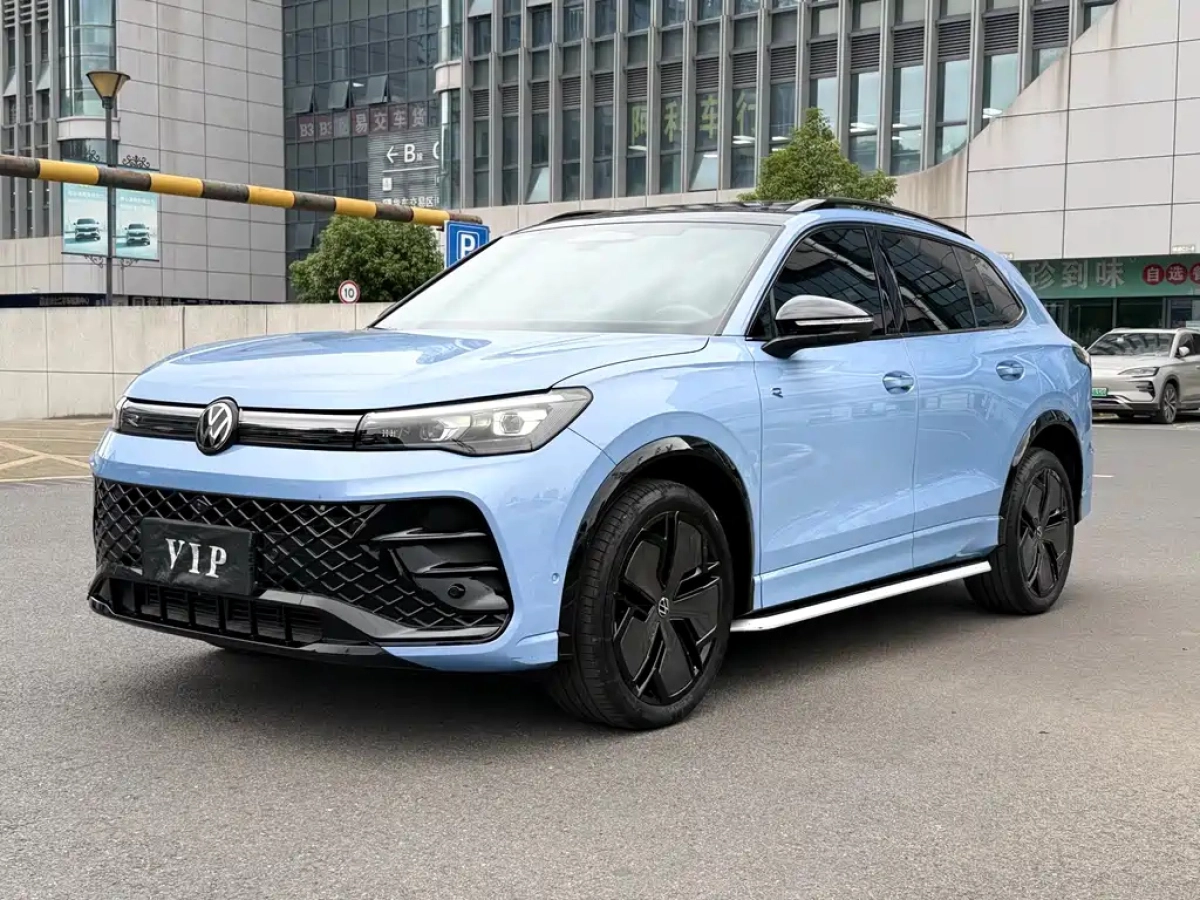 VOLKSWAGEN TIGUAN L  2024