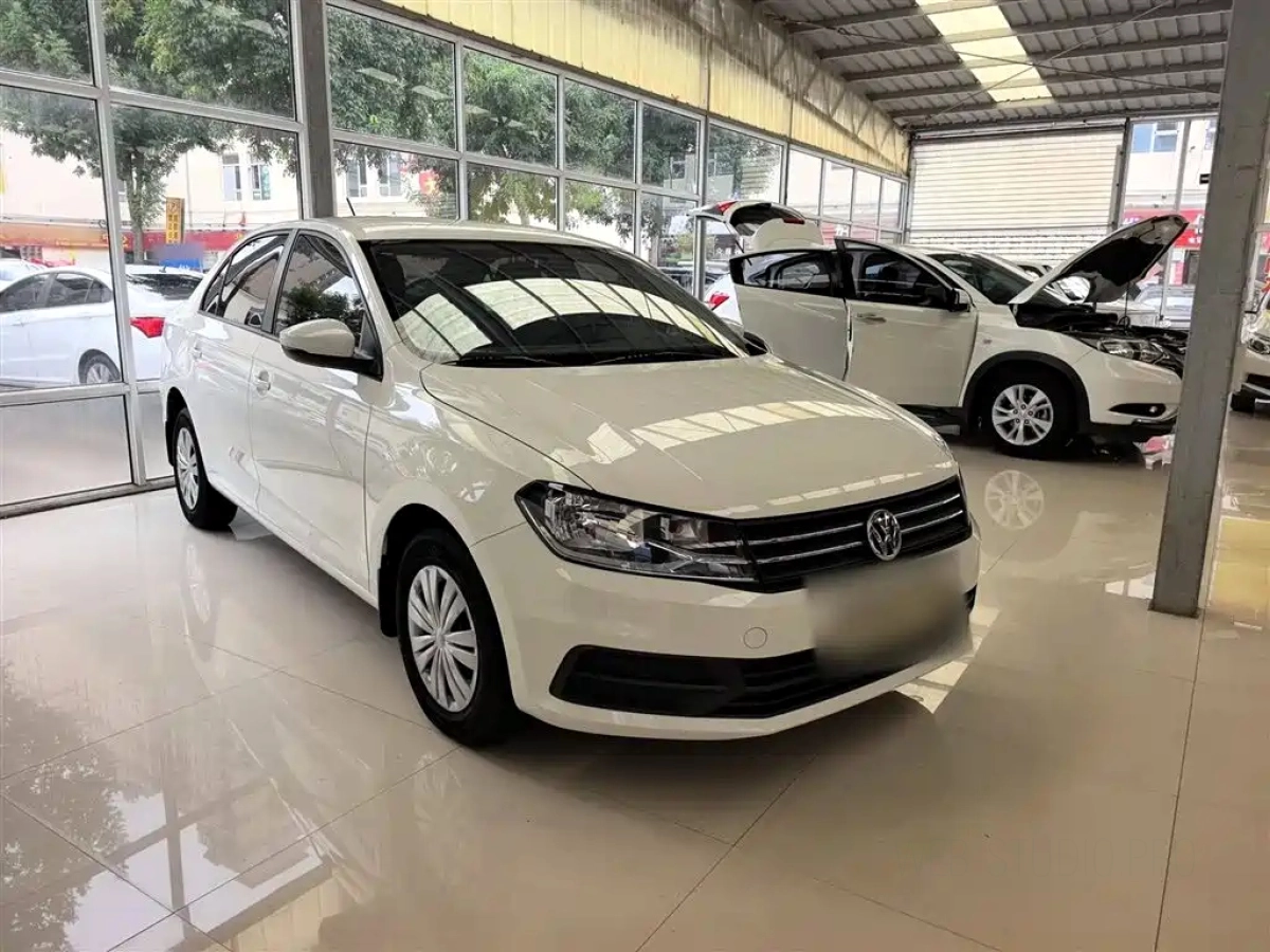 VOLKSWAGEN SANTANA  2023