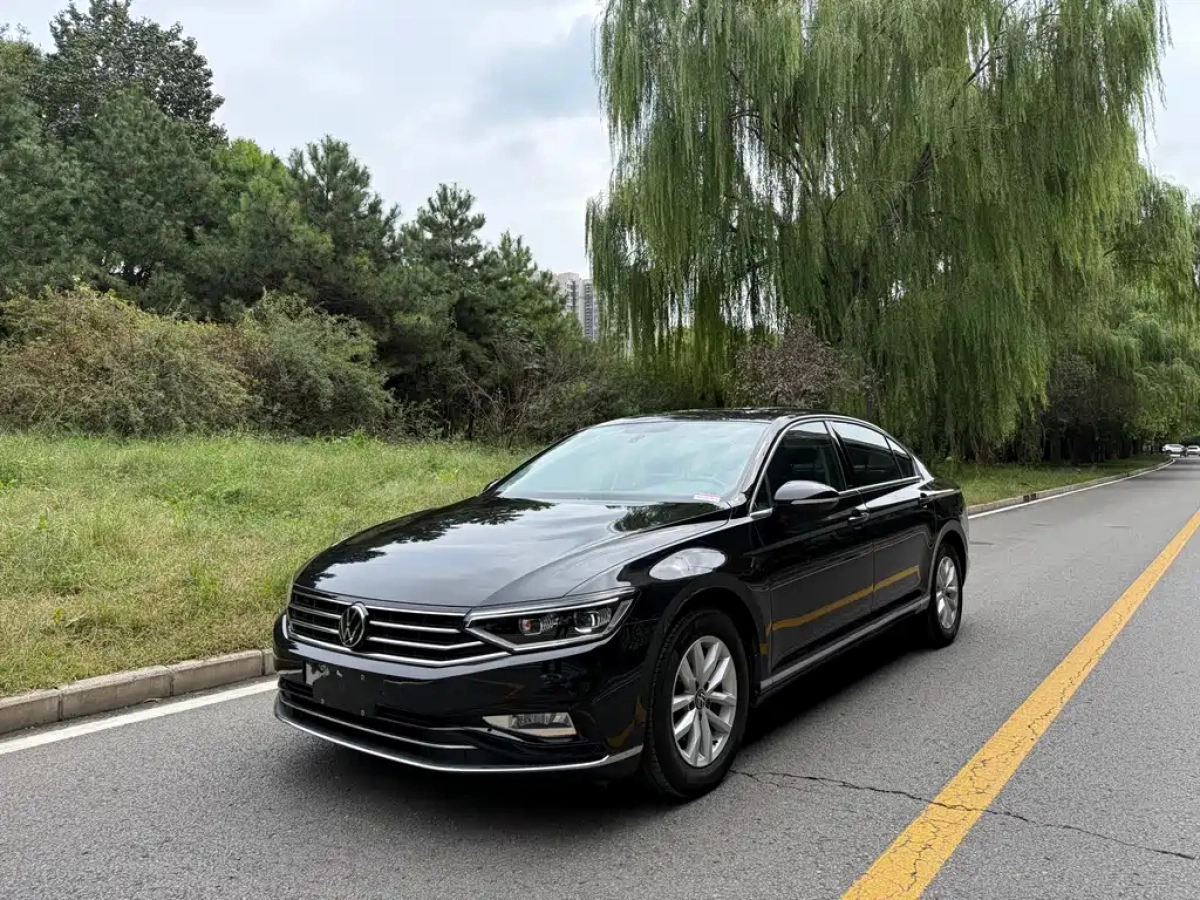 VOLKSWAGEN MAGOTAN  2022