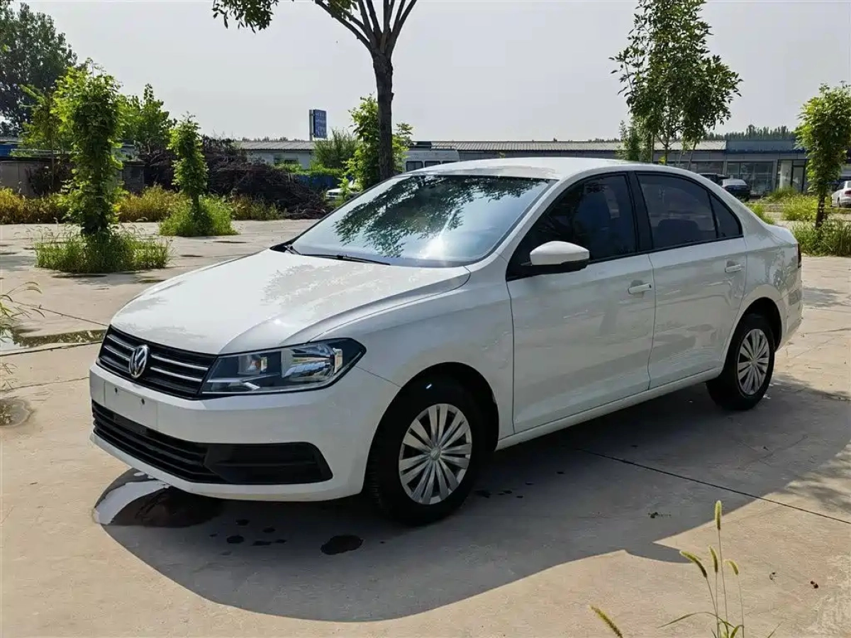 VOLKSWAGEN SANTANA  2021