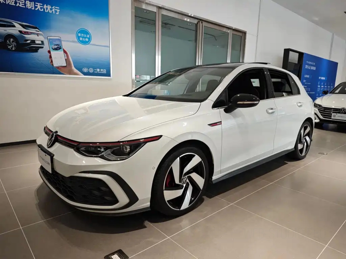 VOLKSWAGEN GOLF GTI  2021