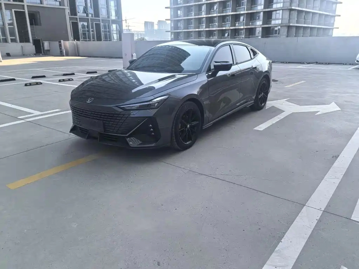 CHANGAN UNI-V  2022