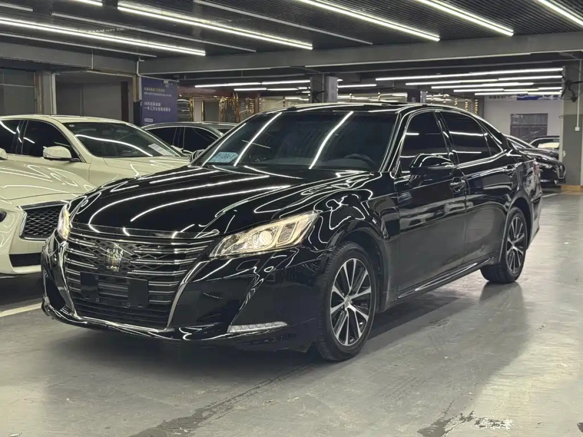 TOYOTA CROWN  2019