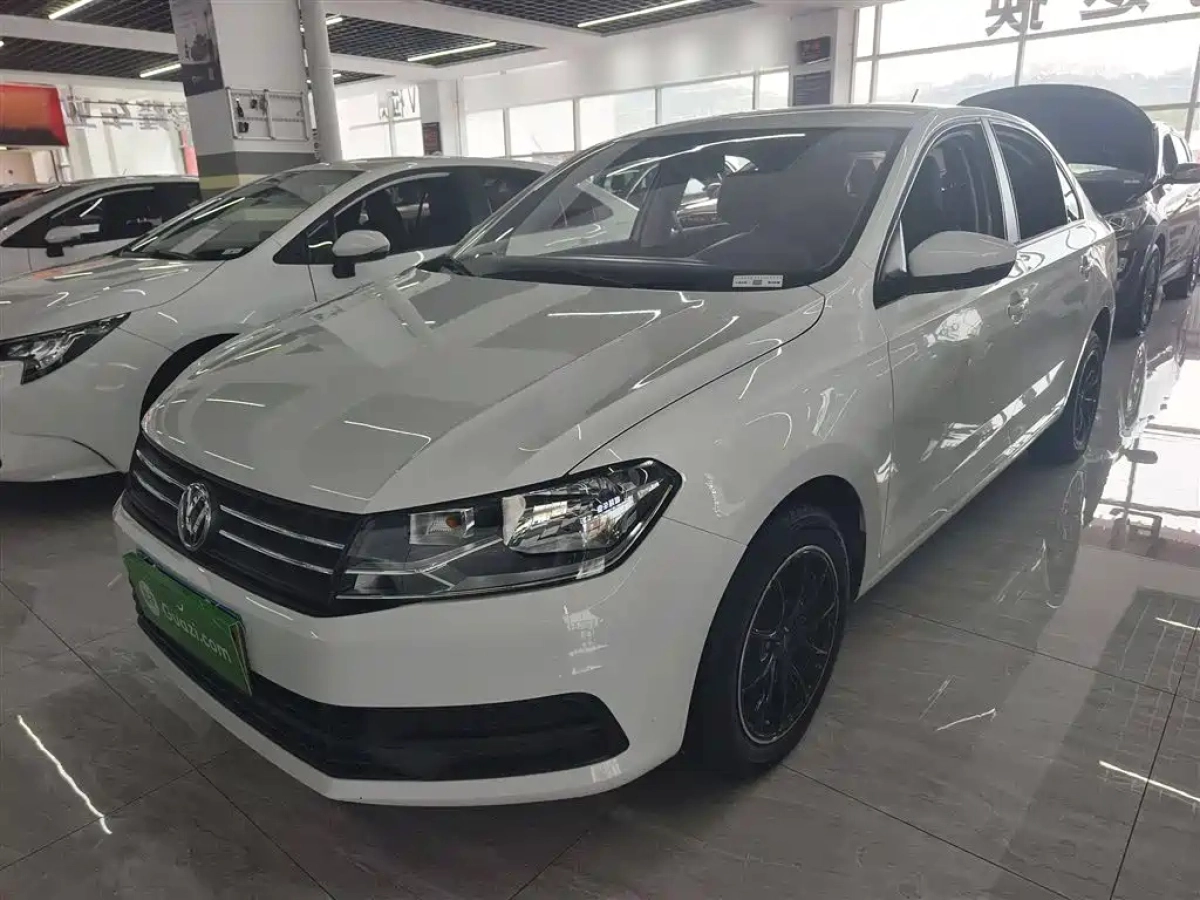 VOLKSWAGEN SANTANA  2021