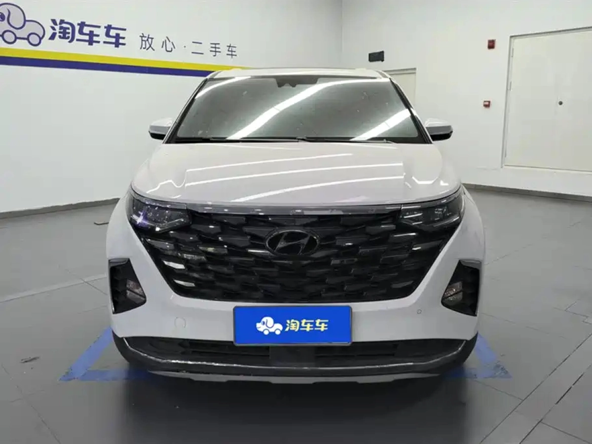 HYUNDAI CUSTO