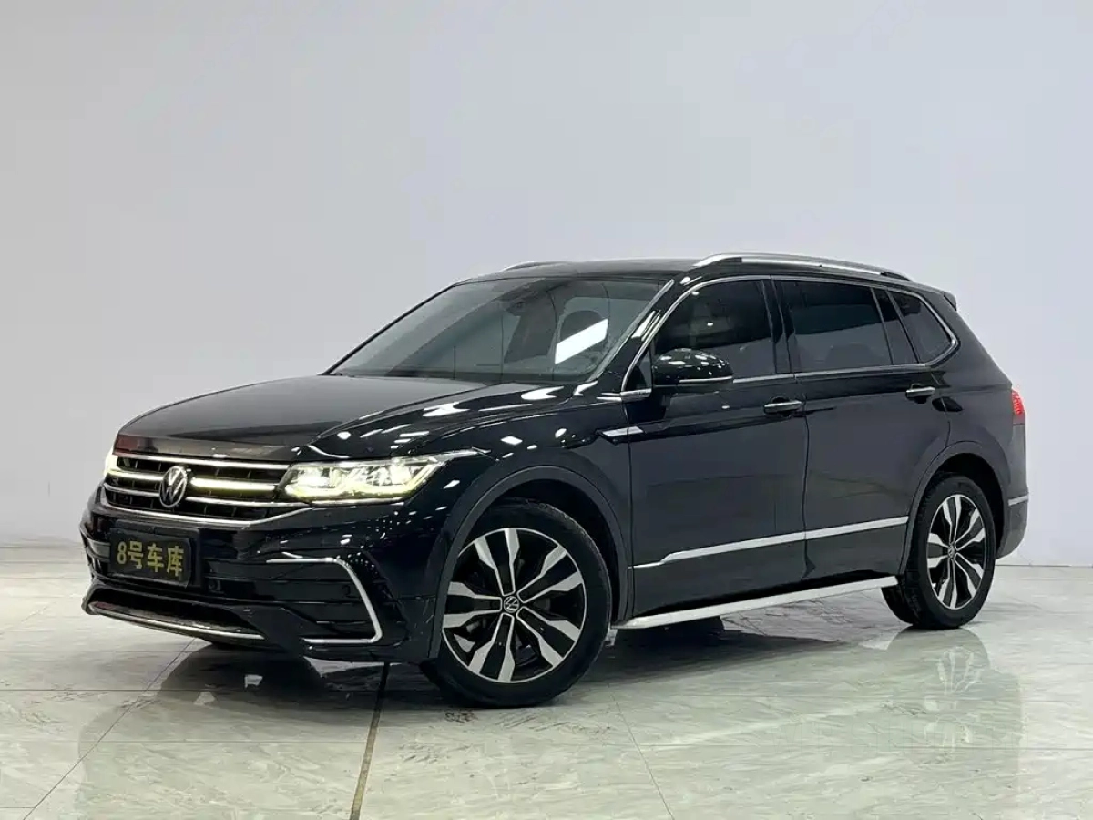 VOLKSWAGEN TIGUAN L  2022
