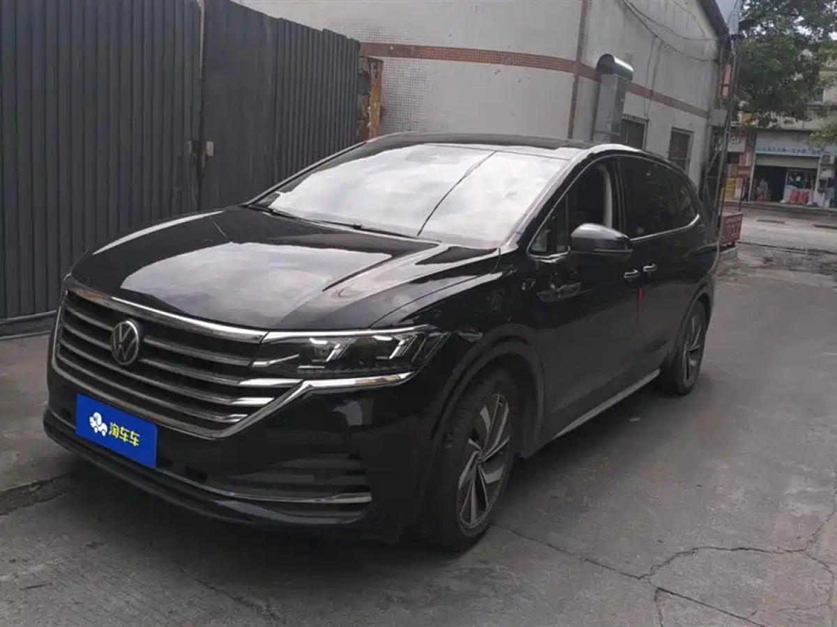 VOLKSWAGEN VILORAN  2022