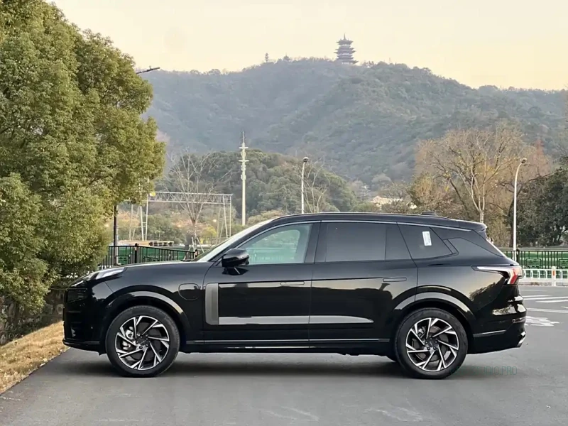 LYNK&CO 09 NEW ENERGY