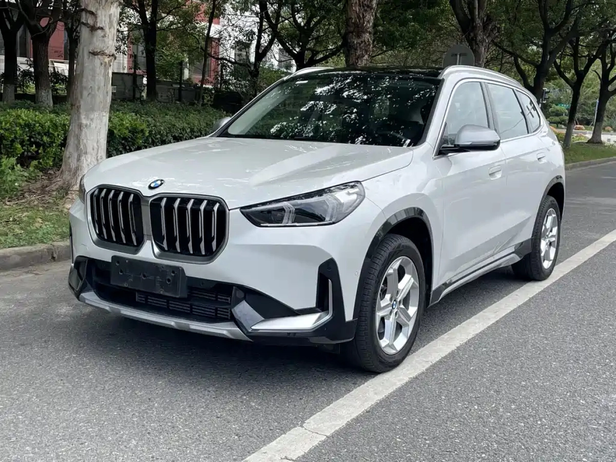 BMW X1  2023