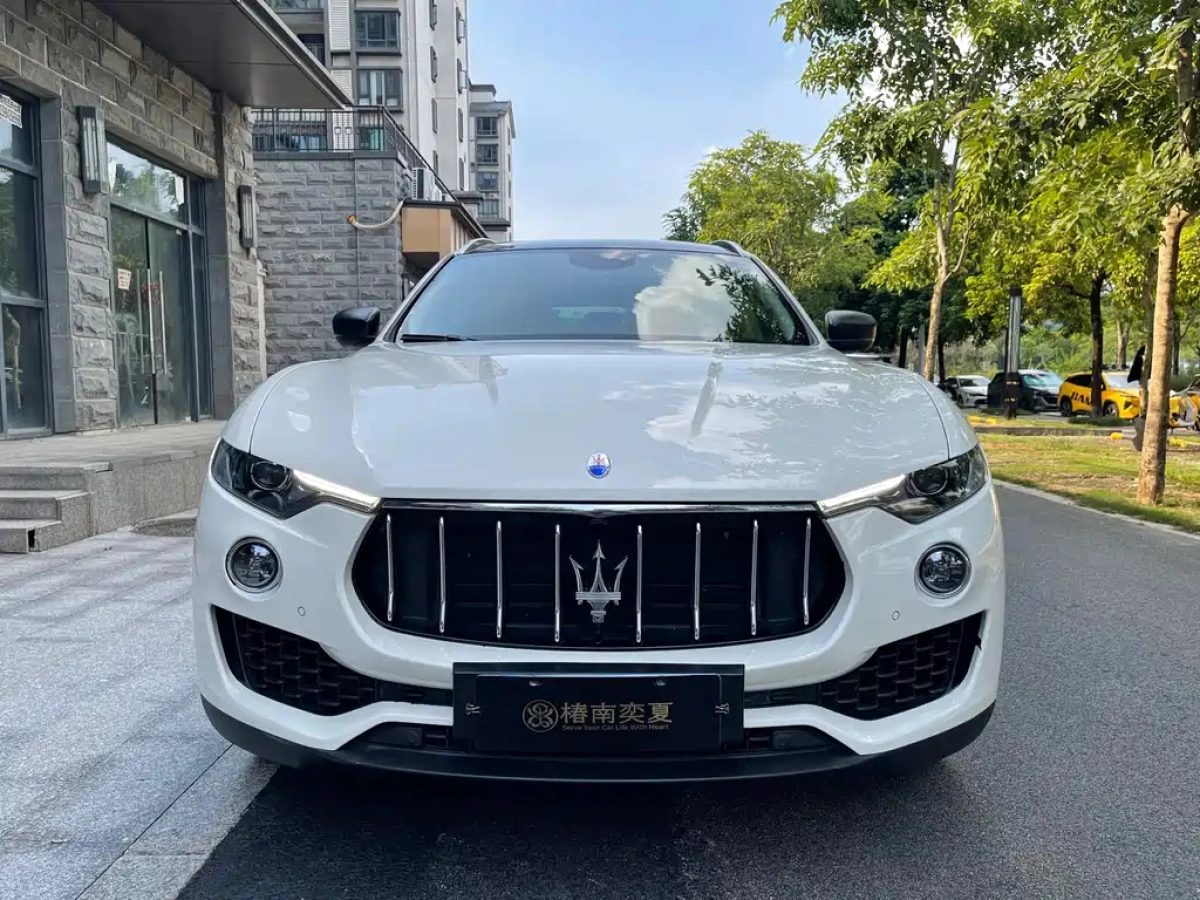 MASERATI LEVANTE