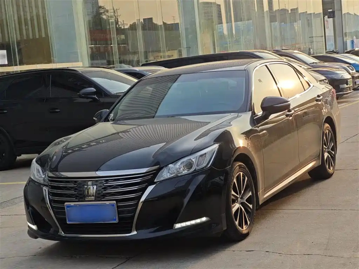 TOYOTA CROWN  2018