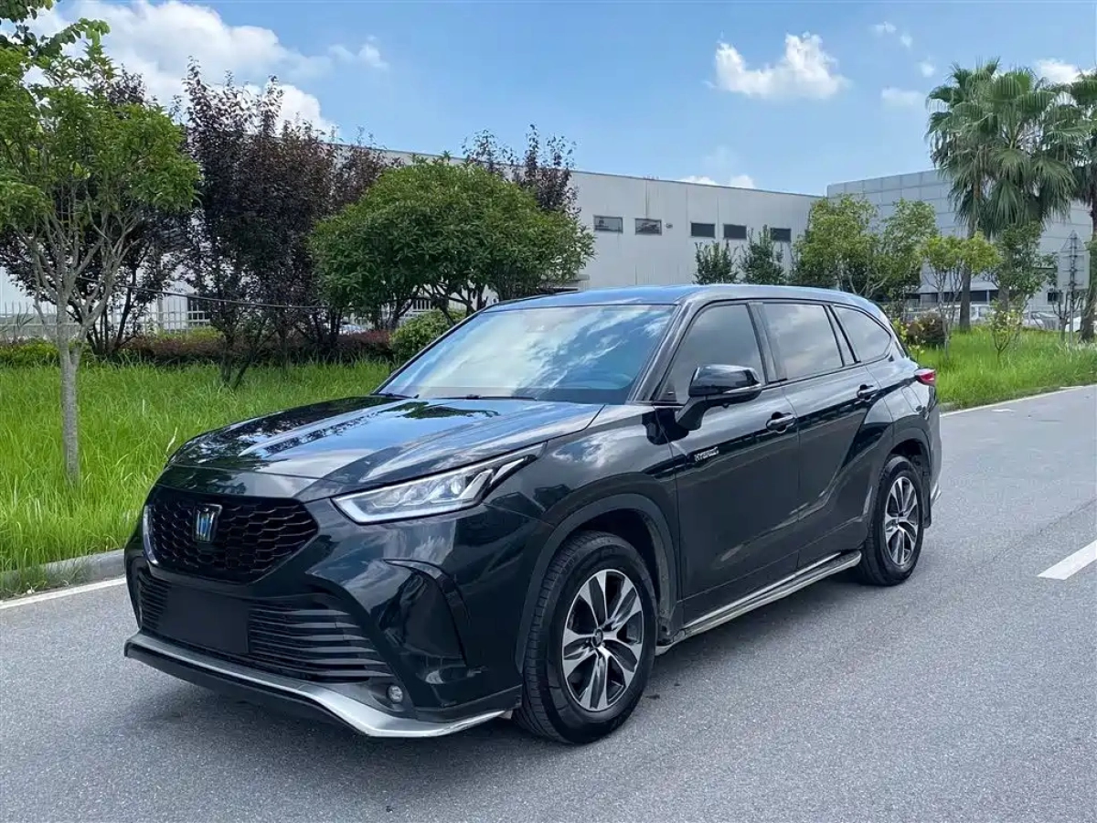 TOYOTA CROWN LUFANG  2022