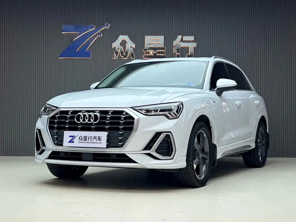 AUDI Q3  2020