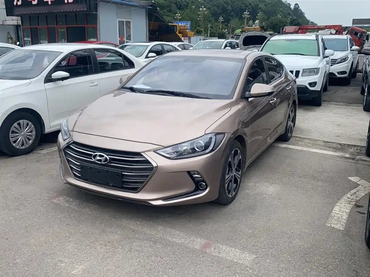 HYUNDAI ELANTRA  2019