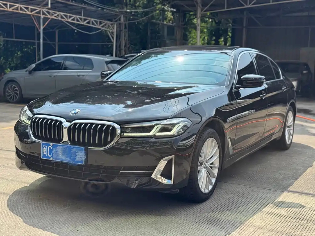 BMW 5-SERIES  2022