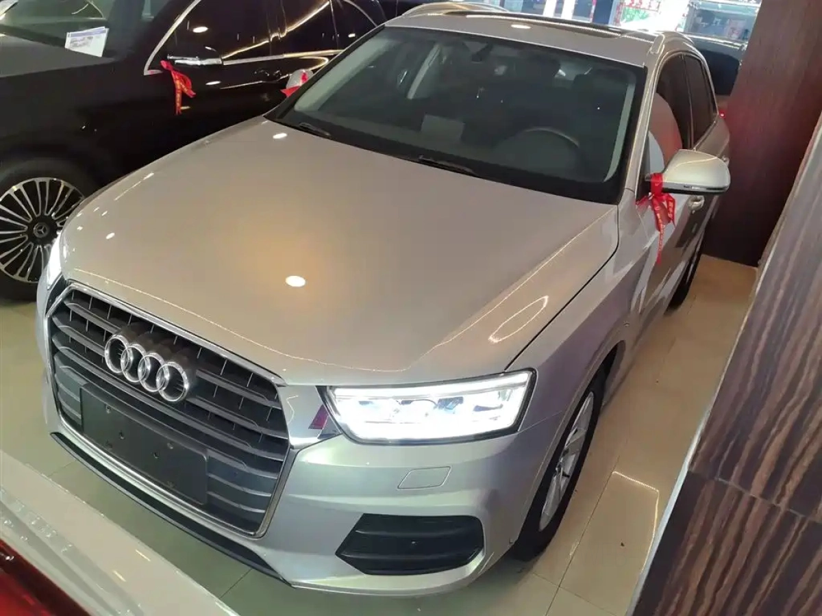 AUDI Q3  2019