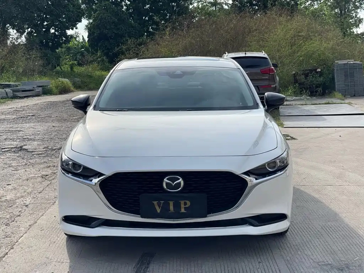 MAZDA 3 AXELA