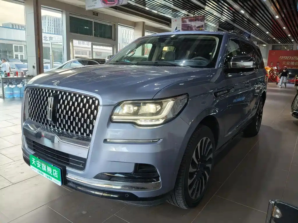 LINCOLN NAVIGATOR
