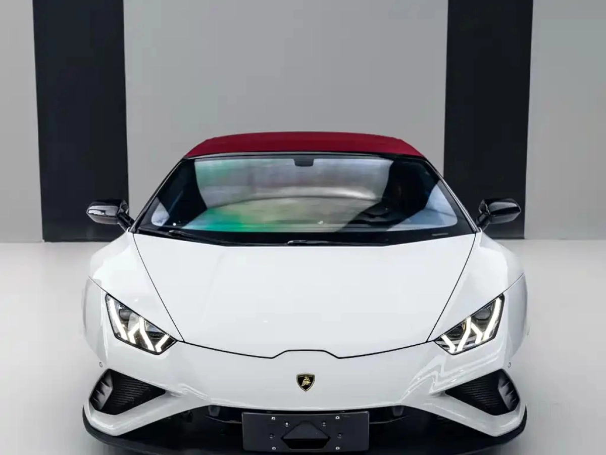 LAMBORGHINI HURACAN