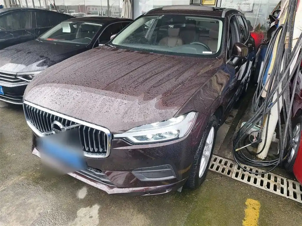 VOLVO XC60  2018