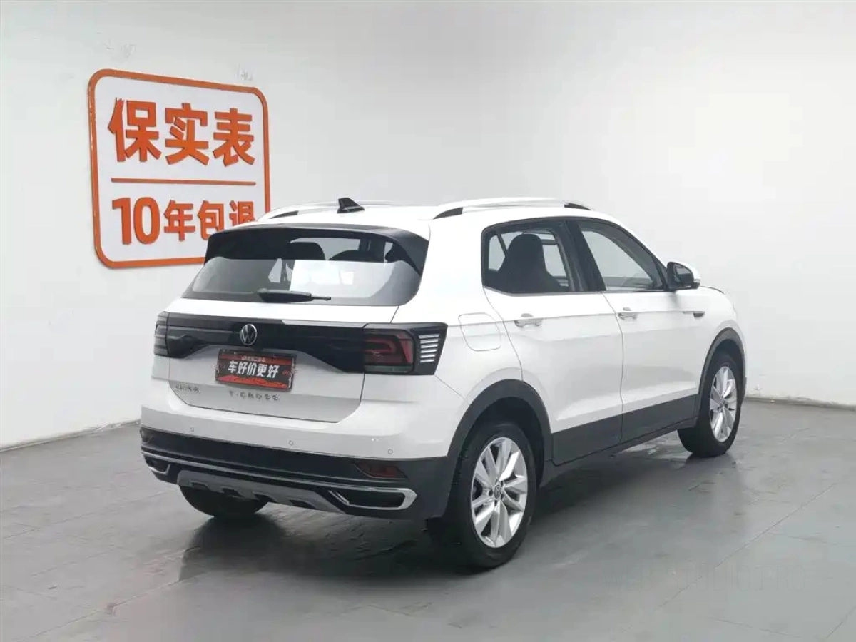 VOLKSWAGEN T-CROSS