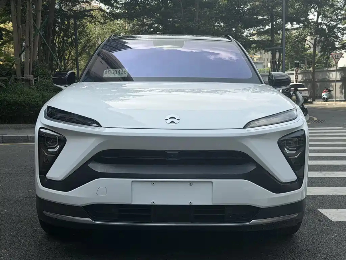 NIO ES6