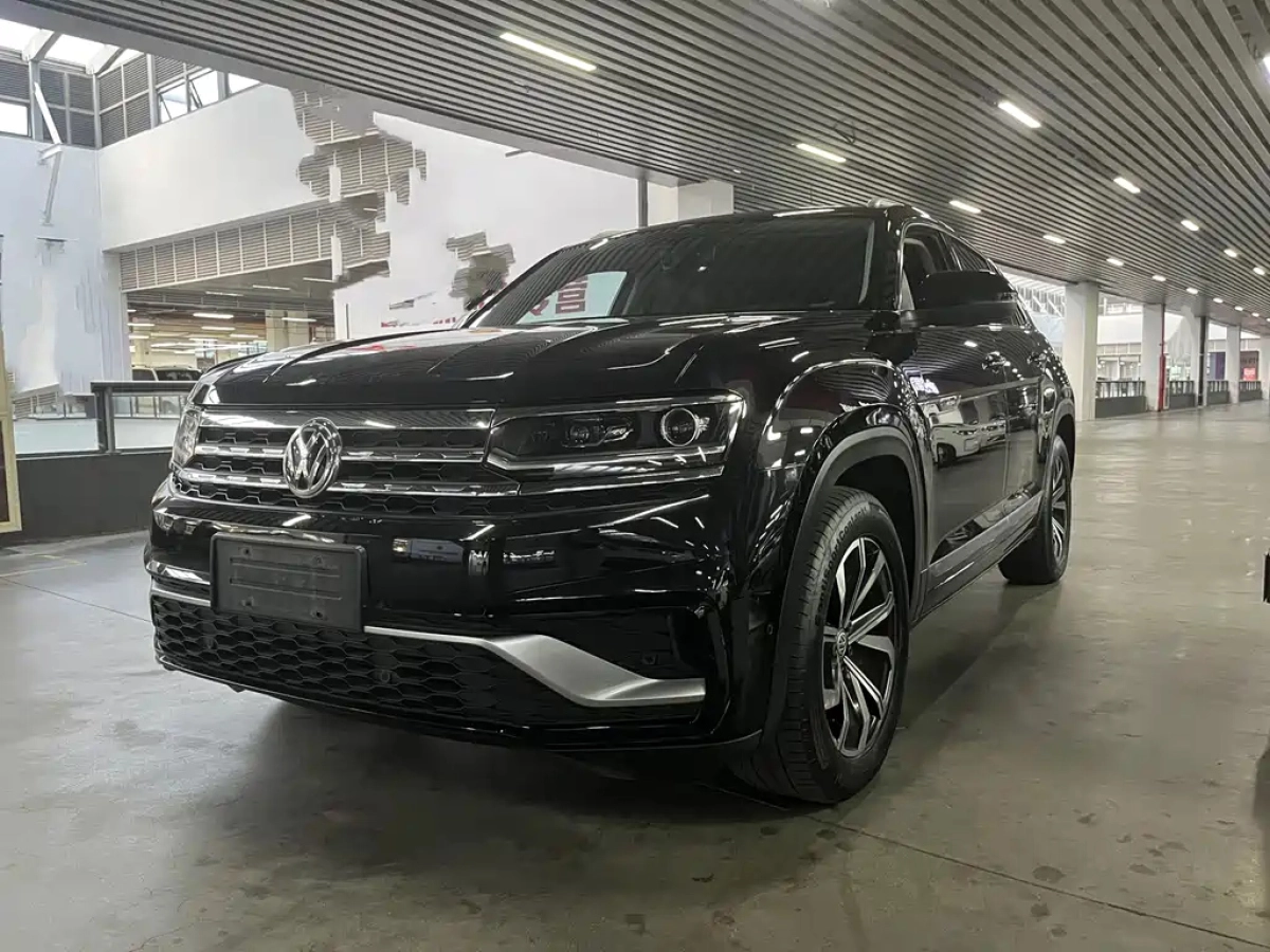 VOLKSWAGEN TERAMONT  2020