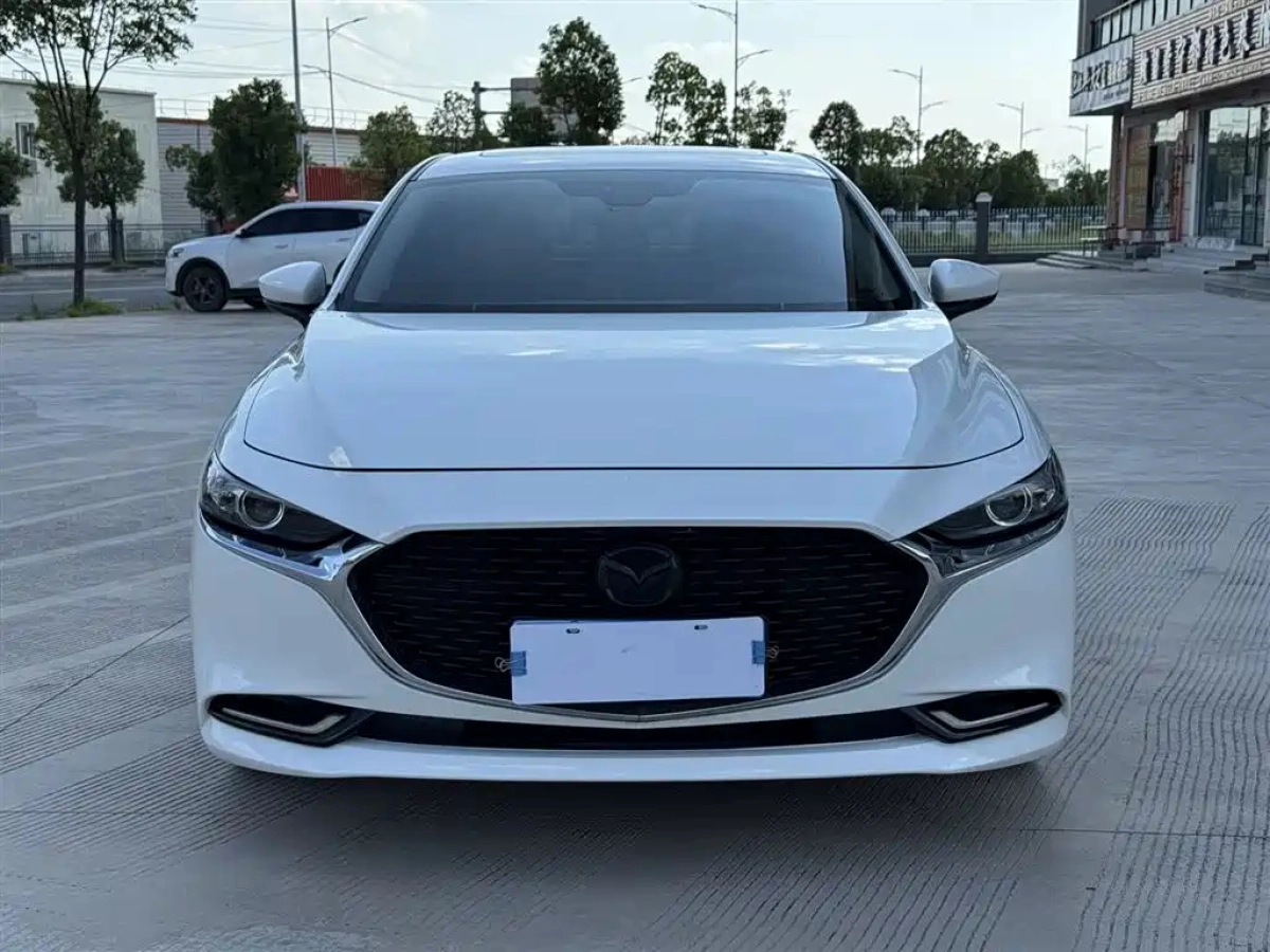 MAZDA 3 AXELA