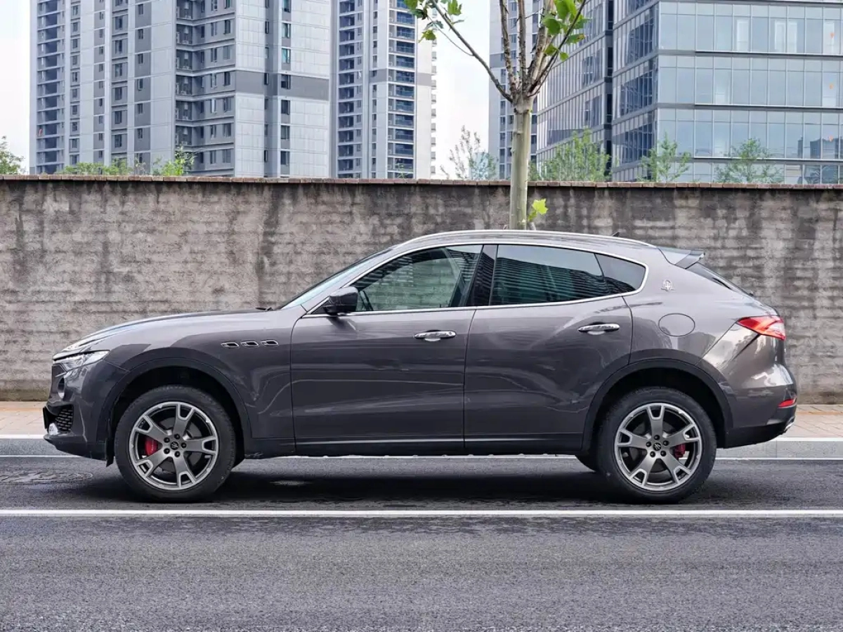MASERATI LEVANTE