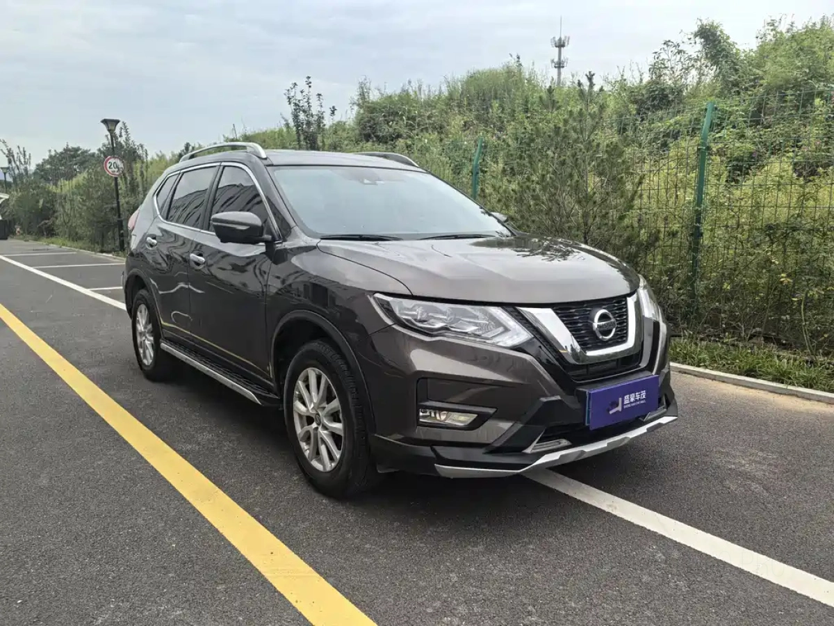 NISSAN X-TRAIL