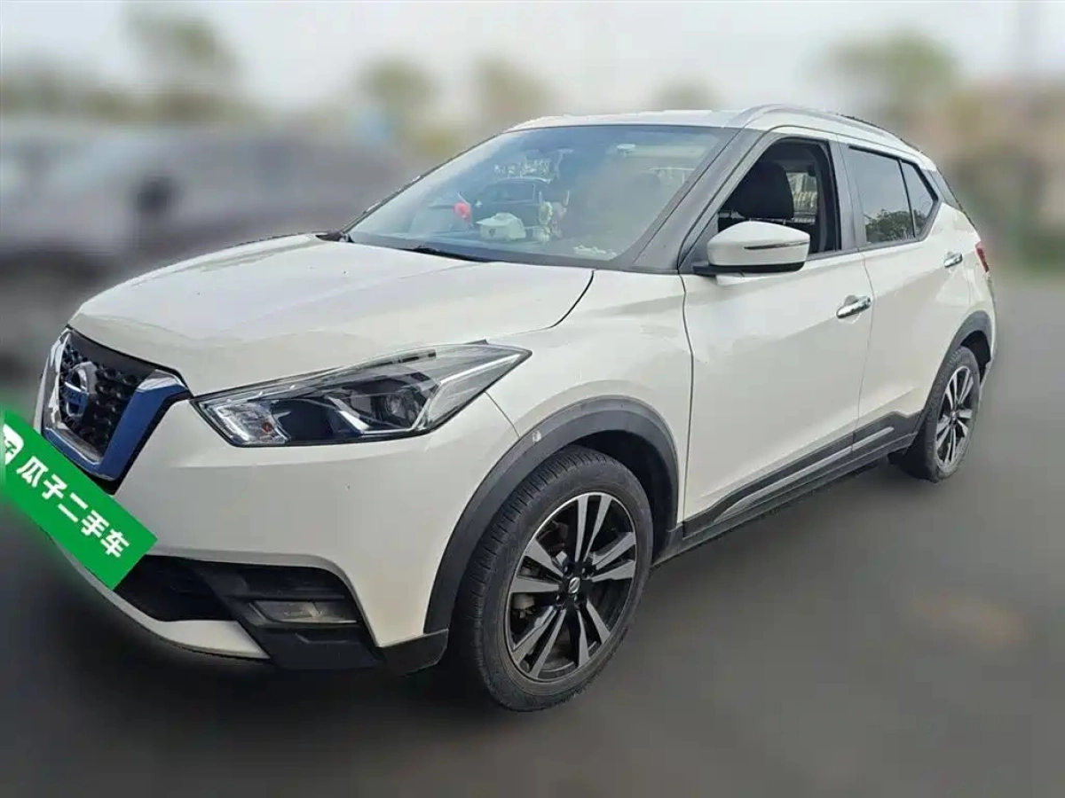 NISSAN KICKS  2021